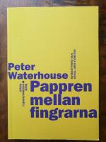 Pappren mellan fingrarna