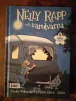 Saga-sagor. Nelly Rapp och varulvarna / Studsmatta, simskola och en borttappad tigertass