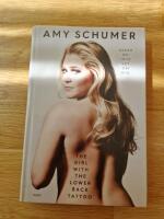 The girl with the lower back tattoo  : saker du inte vet om mig