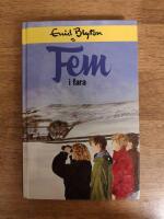 Fem i fara