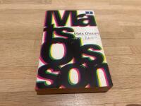 De ensamma pojkarna : [roman]