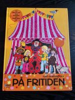 P&aring; fritiden : [en bild-ord-bok med svenska och engelska ord]