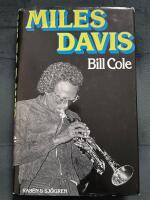 Miles Davis : en ber&auml;ttelse om hans musik