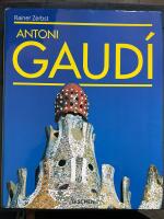 Gaud&iacute; 1852-1926 : Antoni Gaud&iacute; i Cornet - a life devoted to architecture