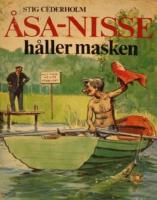 Åsa-Nisse håller masken