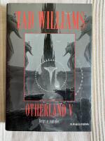 Berget av svart glas