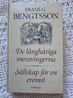 De l&aring;ngh&aring;riga merovingerna - essayer ; S&auml;llskap f&ouml;r en eremit : essayer