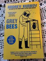 Grey bees  [svensk titel: Gr&aring; bin]