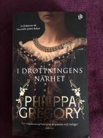 I drottningens n&auml;rhet