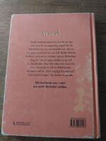 Historiska hundar : hur m&auml;nniskans b&auml;sta v&auml;n har p&aring;verkat v&auml;rlden