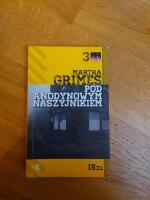 Pod anydowym naszyjnikiem