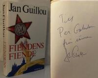 Fiendens fiende [med dedikation]