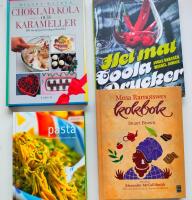Bokpaket x 4 med bl.a Mma Ramotswes kokbok