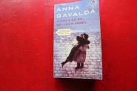 Lyckan &auml;r en s&auml;llsam f&aring;gel