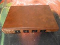 DET B&Auml;STAS BOKVAL: PATRIOTER, LITEN H&Ouml;STSONAT, JAKT P&Aring; POTEMKIN, PR&Auml;RIENS SKYDDSLING