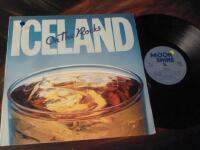 ICELAND - ON THE ROCKS