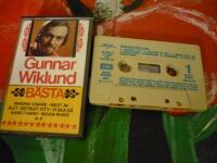 GUNNAR WIKLUND B&Auml;STA