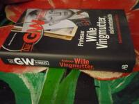 PROFESSOR WILLE VINGMUTTER, M&Auml;STERDETEKTIV