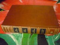 DET B&Auml;STAS BOKVAL: RYMLINGARNA, KRIGSVINDAR, HJ&Auml;RTKIRURGERNA, DEN BLINDA FL&Auml;CKEN