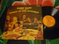 BOBBY BARE AND THE FAMILY SINGIN&acute; IN THE KITCHEN