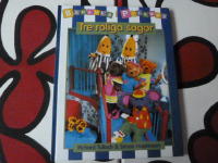 TRE ROLIGA SAGOR  1999