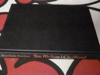 TRE FLICKOR I CHALFORD