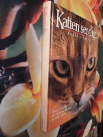 KATTEN SER DIG...