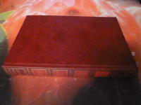 DET B&Auml;STAS BOKVAL: HONUNGSMYRAN, MEDAN MIN SK&Ouml;NA SOVER, D&Auml;R SP&Aring;REN SLUTAR, EN BILD UR LIVET, VOLYM NR 160