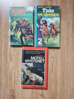 Kim och den f&ouml;rsvunna skatten  / Tjabo och agentligan / Motellmysteriet