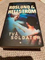 Tv&aring; soldater