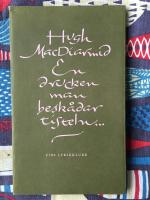 En drucken man besk&aring;dar tistel