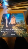 Bygden kring berget : Kinnekulle under 1000 &aring;r