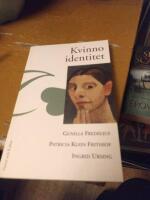 Kvinnoidentitet : dynamisk kvinnopsykologi i ett livsloppsperspektiv