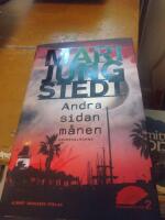 Andra sidan m&aring;nen