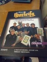 Historien Thorleifs : boken, bilderna & orden : om ett av Sveriges genom tiderna mest popul&auml;ra och folkk&auml;ra dansband, kultkantade och kulturprisbel&ouml;nta : &aring;ren 1962-1995