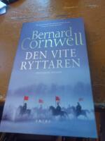 Den vite ryttaren - [historisk roman]