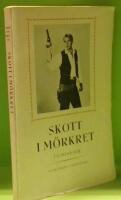 Skott i m&ouml;rkret : Filmess&auml;er