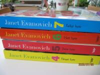 Stephanie Plum 4-7: F&aring;ngat byte, Detat byte, Hett byte, Farligt byte