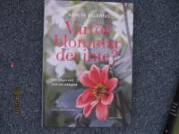 Varf&ouml;r blommar det inte? 300 fr&aring;gor och svar om tr&auml;dg&aring;rd