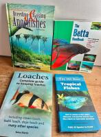 14 volymer om akvariefiskar