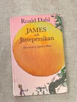 James och j&auml;ttepersikan