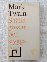 Sn&auml;lla gossa och stygga