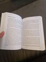 Att g&ouml;ra grundad teori : problem, fr&aring;gor och diskussion