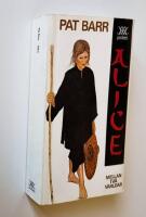 Alice : mellan tv&aring; v&auml;rldar