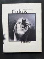 Cirkus : Circus = Cirque
