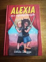 Alexia och regnb&aring;gsfamiljen