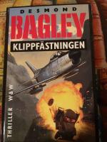 Klippf&auml;stningen : [thriller]