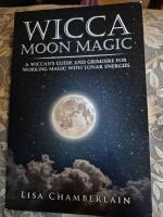WICCA MOON MAGIC [ENGLISH] 
