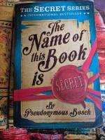 The Name of this book is Secret [ENGLISH] 