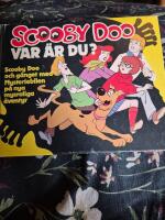 Scooby Doo- : var &auml;r du? : [Scooby Doo och g&auml;nget med Mysteriebilen p&aring; nya mysroliga &auml;ventyr]